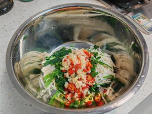 菠菜拌金针菇2604.jpg