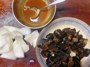 快手小凉菜—圆葱木耳101.jpg